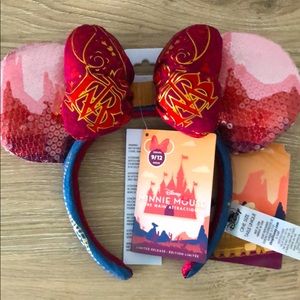 Minnie Mouse The Main Attraction Ears